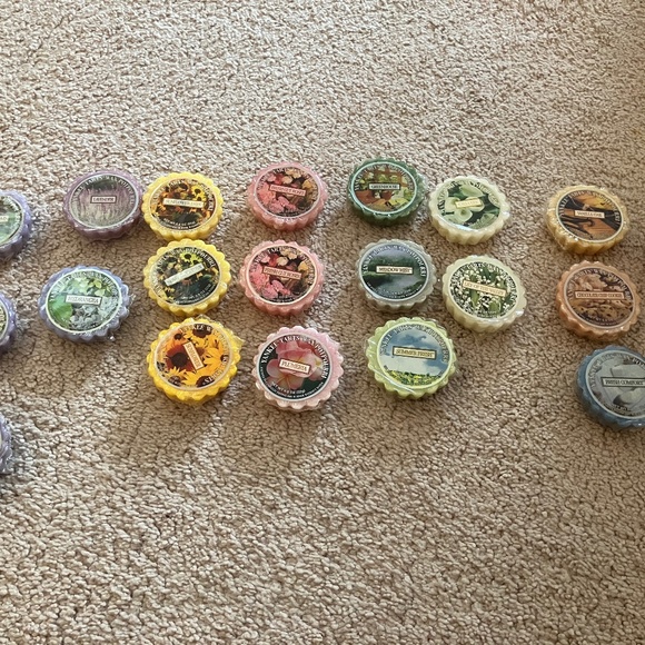 Lot of 20 Yankee Candle Wax Melt Tarts - Picture 1 of 6